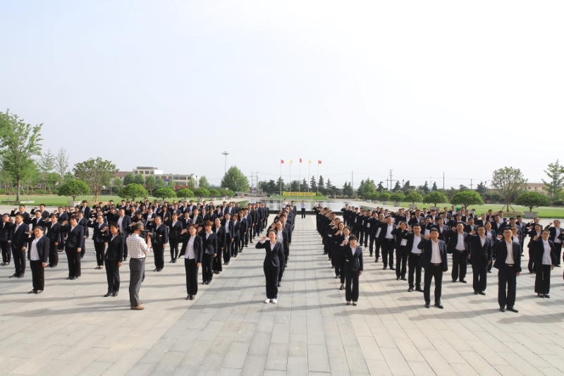 員工宣誓.jpg 員工宣誓.jpg