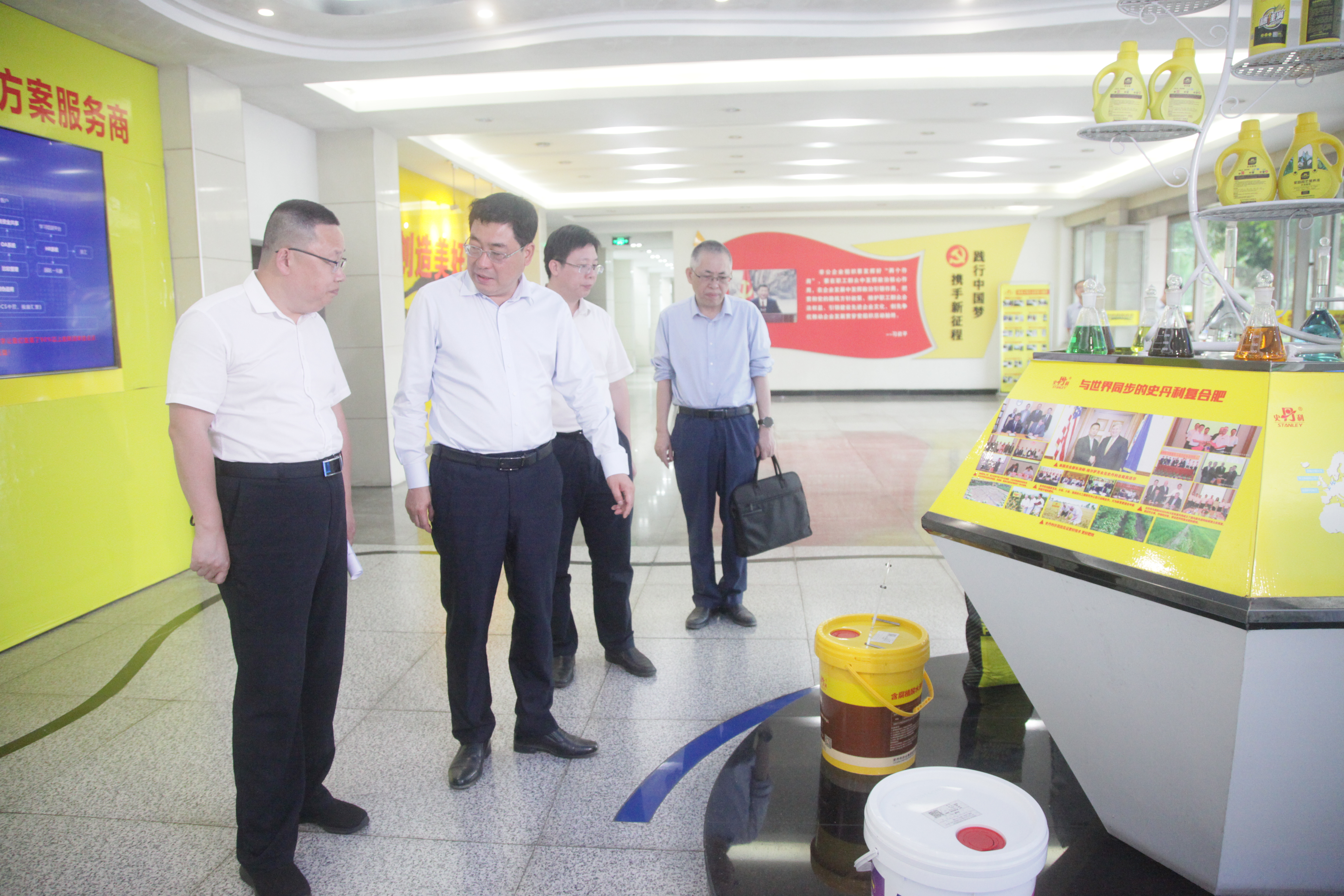 78c197578a2e72cbff241c23b06b768.jpg 78c197578a2e72cbff241c23b06b768.jpg