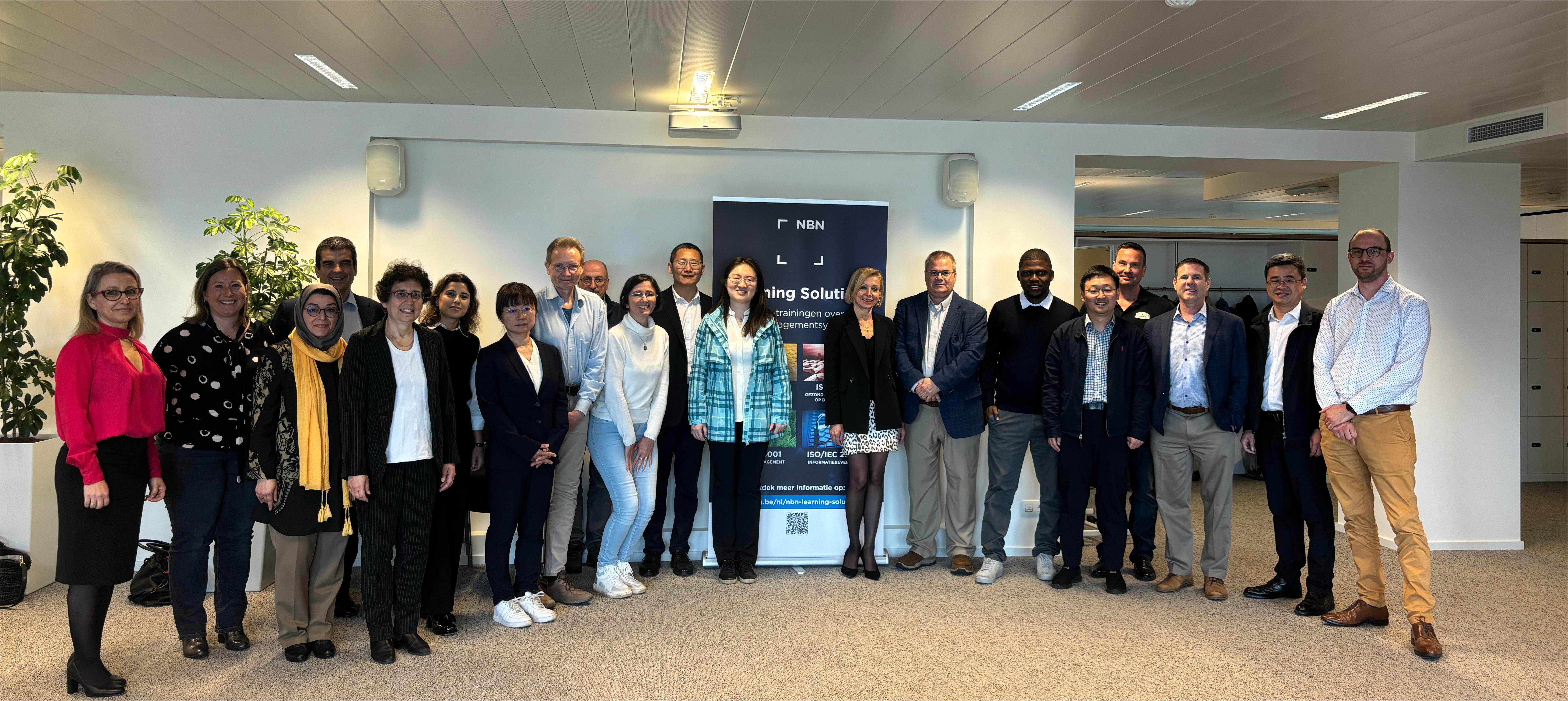 b0d521ddb91428622f7c3da4386abc7.jpg b0d521ddb91428622f7c3da4386abc7.jpg